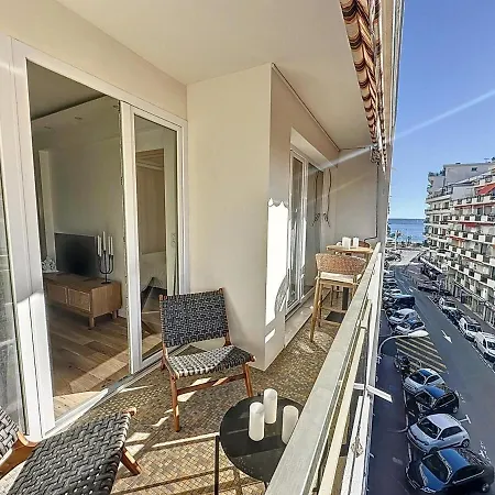 Centre Derriere Le Martinez Apartment